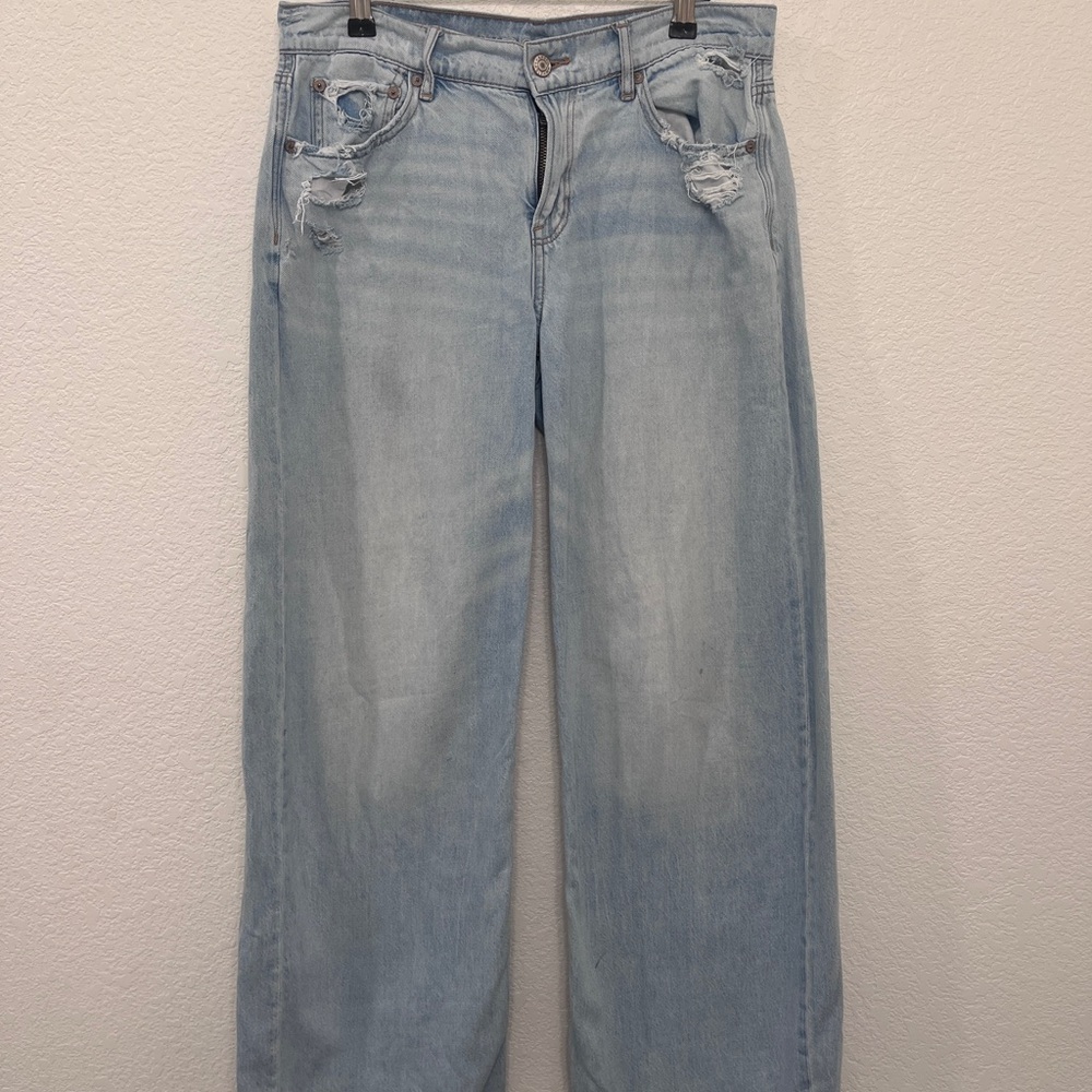 American Eagle Outfitters Light Blue Boyfriend Jeans
